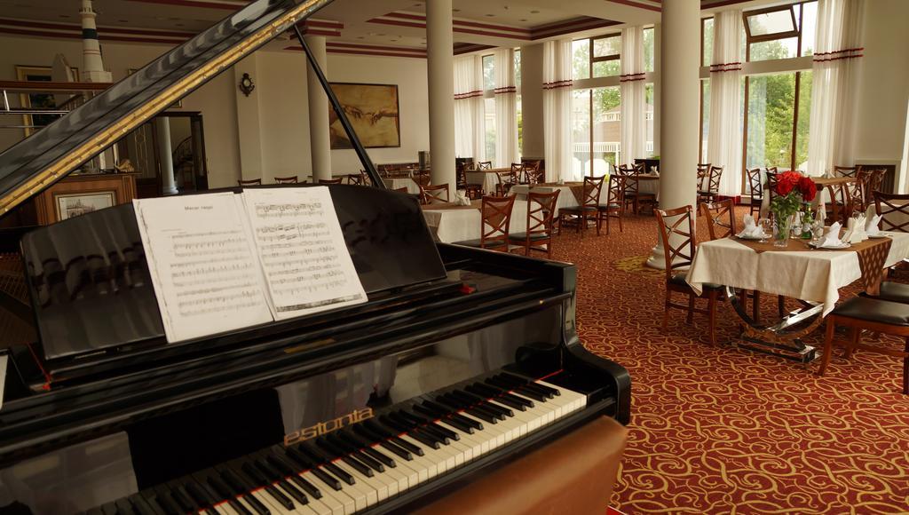 River Side Hotel Μινγκατσεβίρ Εξωτερικό φωτογραφία
