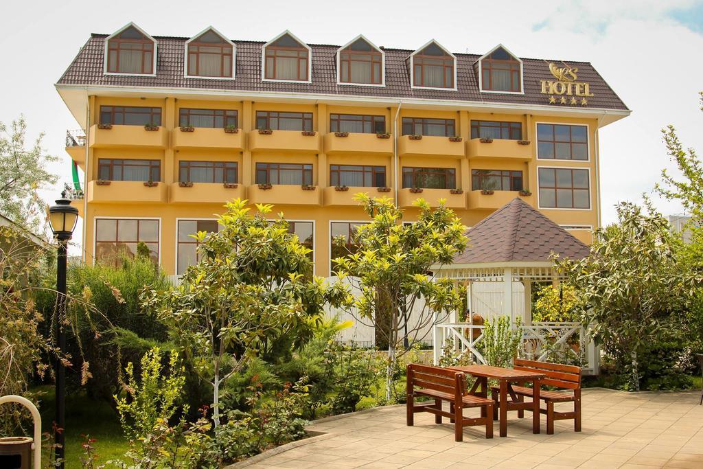 River Side Hotel Μινγκατσεβίρ Εξωτερικό φωτογραφία