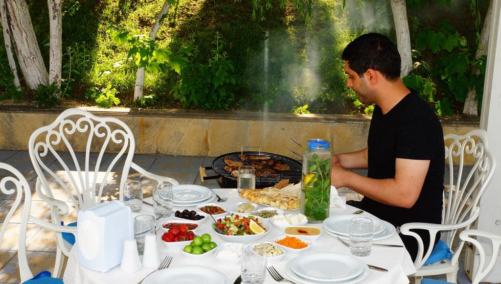River Side Hotel Μινγκατσεβίρ Εξωτερικό φωτογραφία