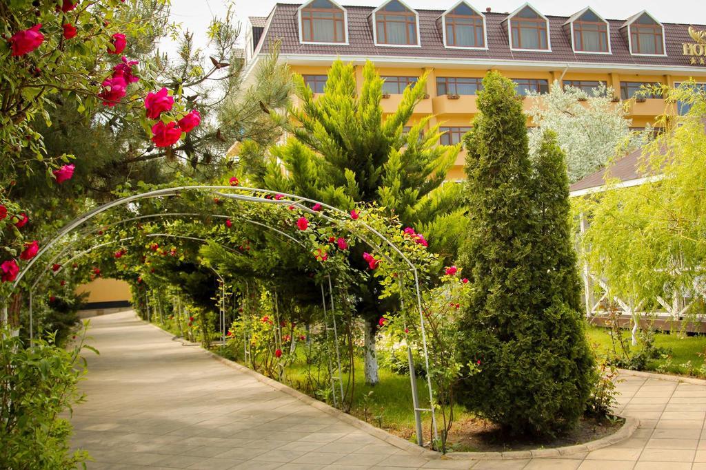 River Side Hotel Μινγκατσεβίρ Εξωτερικό φωτογραφία