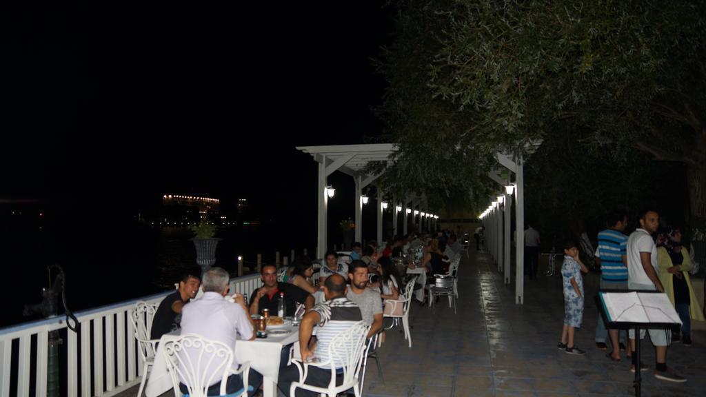 River Side Hotel Μινγκατσεβίρ Εξωτερικό φωτογραφία